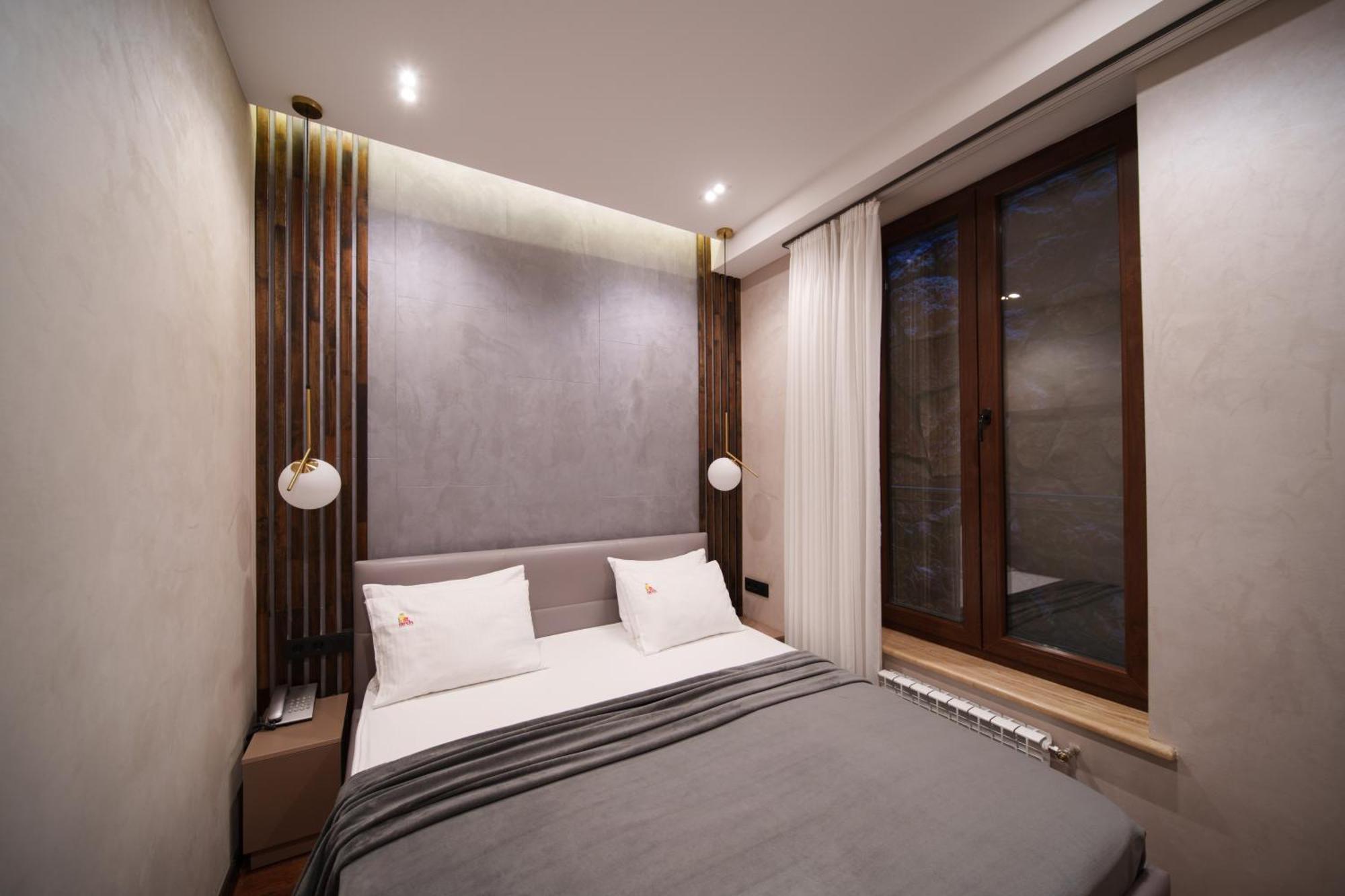 Arch Apart Hotel 耶烈万 客房 照片